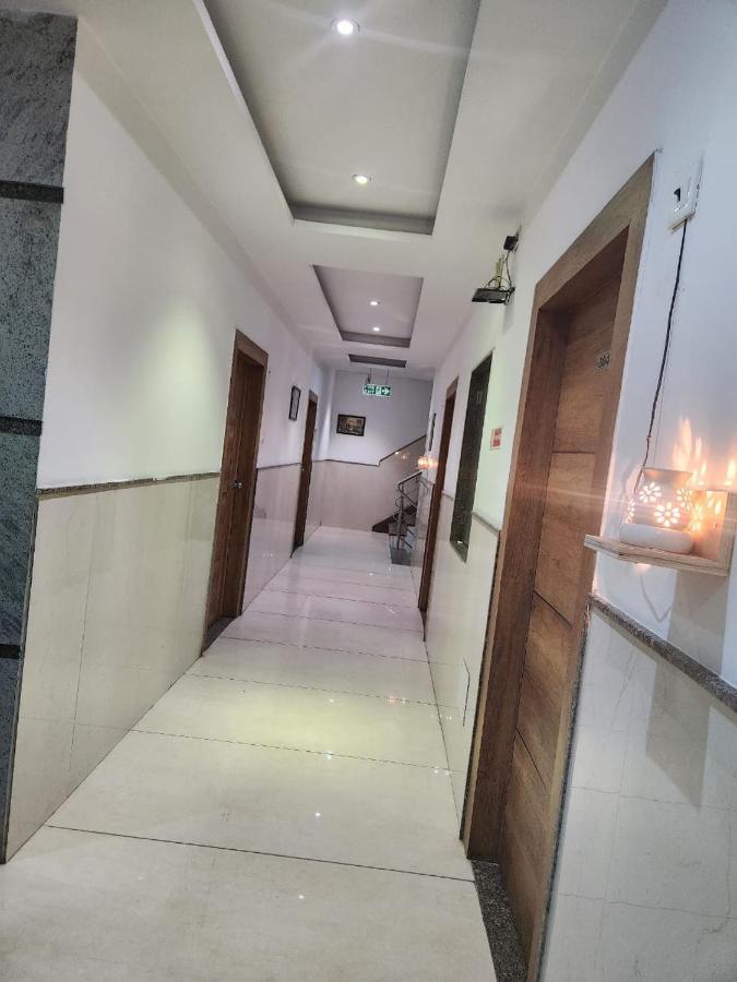 Airport Hotel Ivy With Free Airport Transfr New Delhi Eksteriør bilde